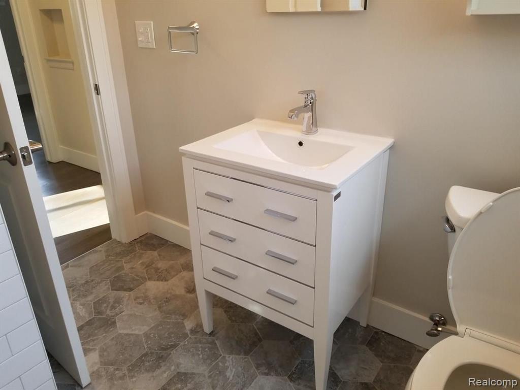 1527 East Melton Road Birmingham, MI 48009 - Photo 14 of 30