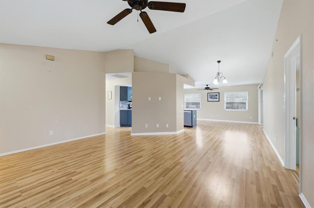 2671 Yucca Road Venice, FL 34293 - Photo 6 of 34 Gallery Image 6