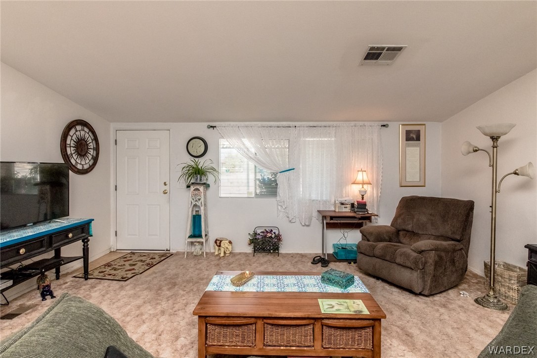2872 McConnico Road Golden Valley, AZ 86413 - Photo 14 of 47 Nice Living Room.