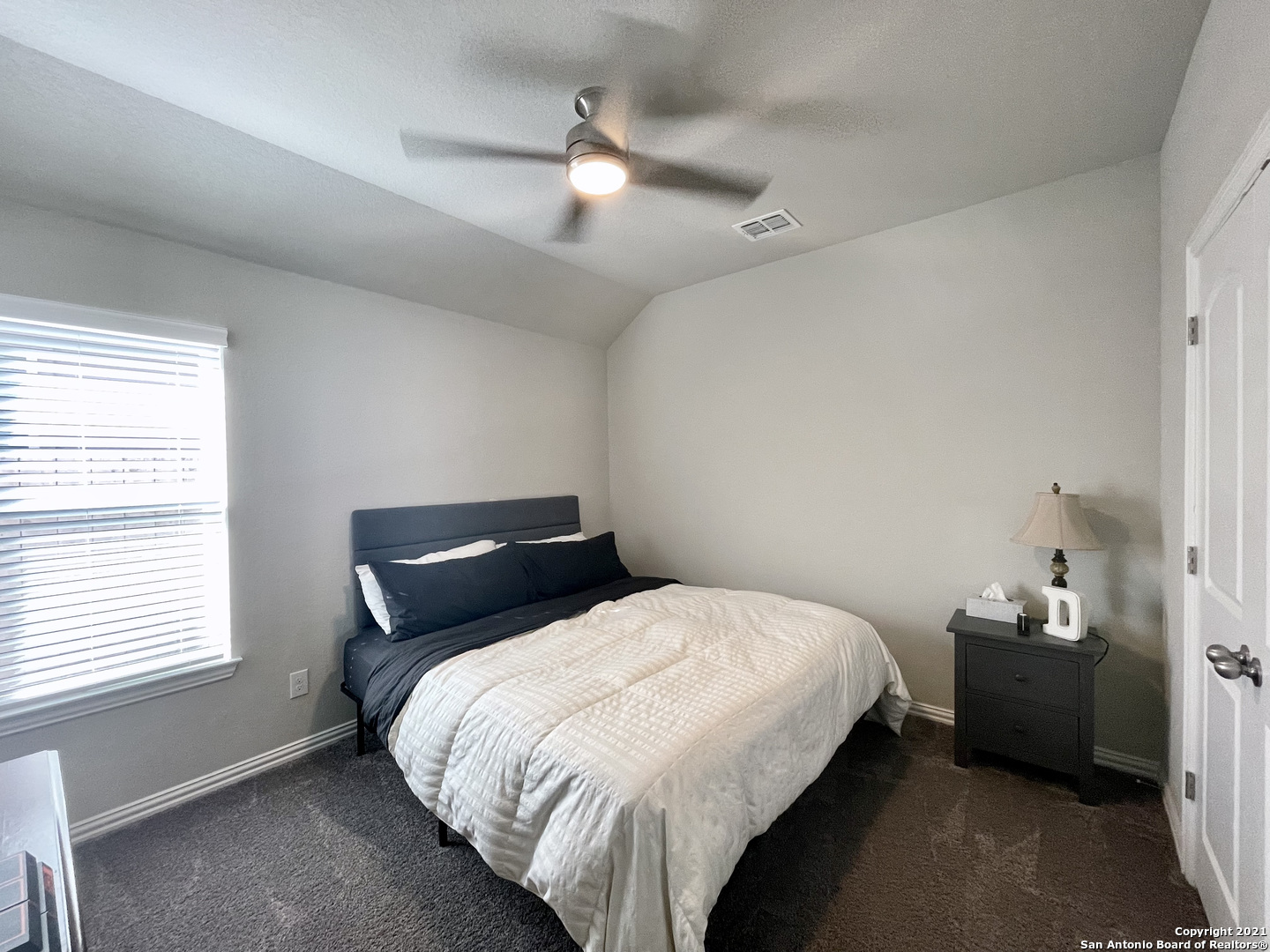 1212 Loma Ranch New Braunfels, TX 78132 - Photo 11 of 24
