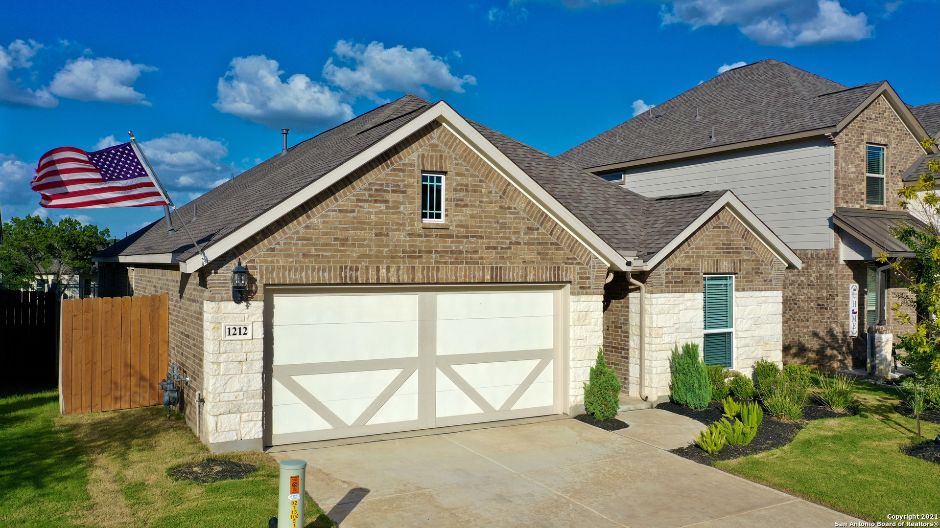 1212 Loma Ranch New Braunfels, TX 78132 - Photo 2 of 24