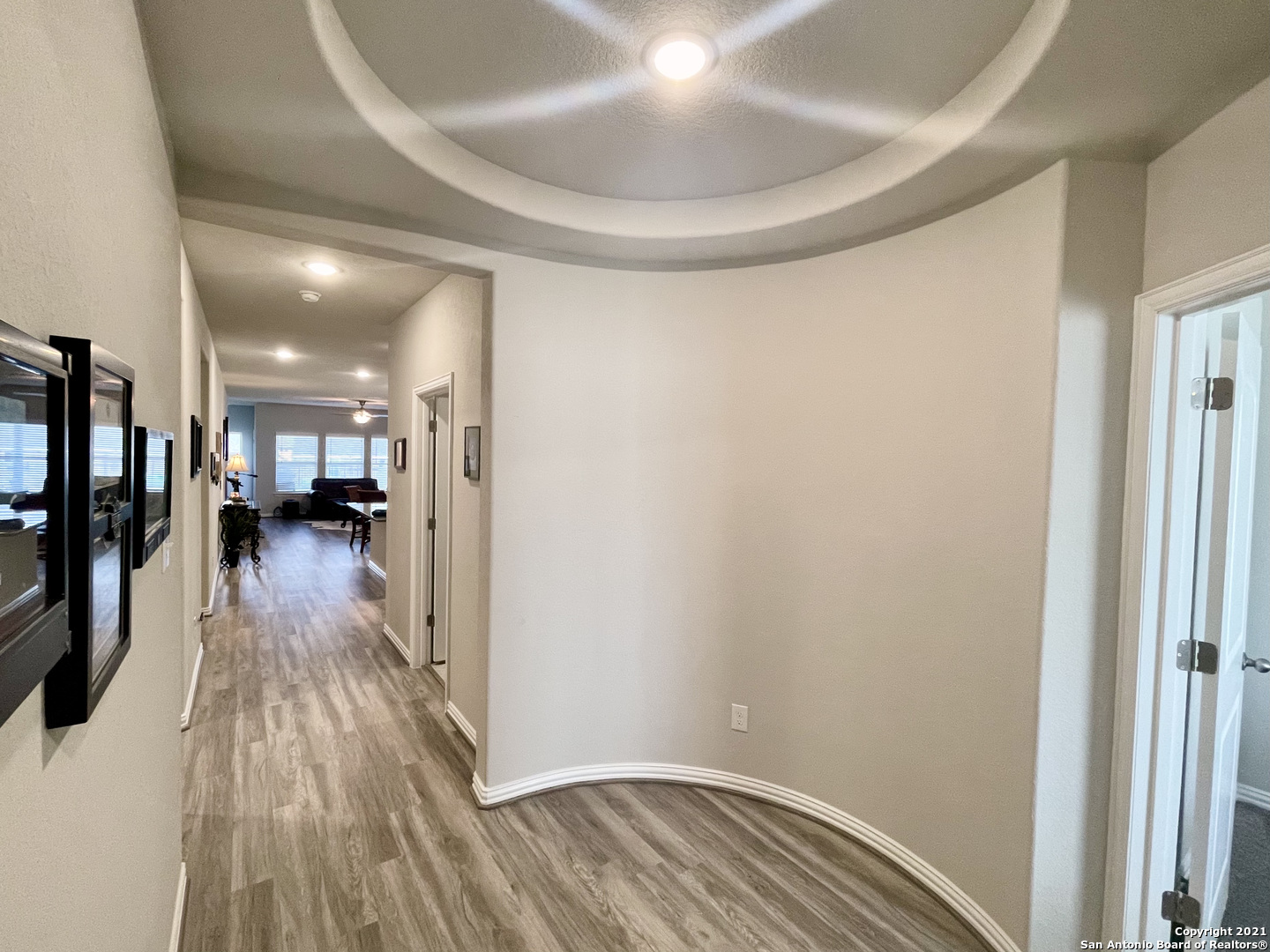 1212 Loma Ranch New Braunfels, TX 78132 - Photo 4 of 24