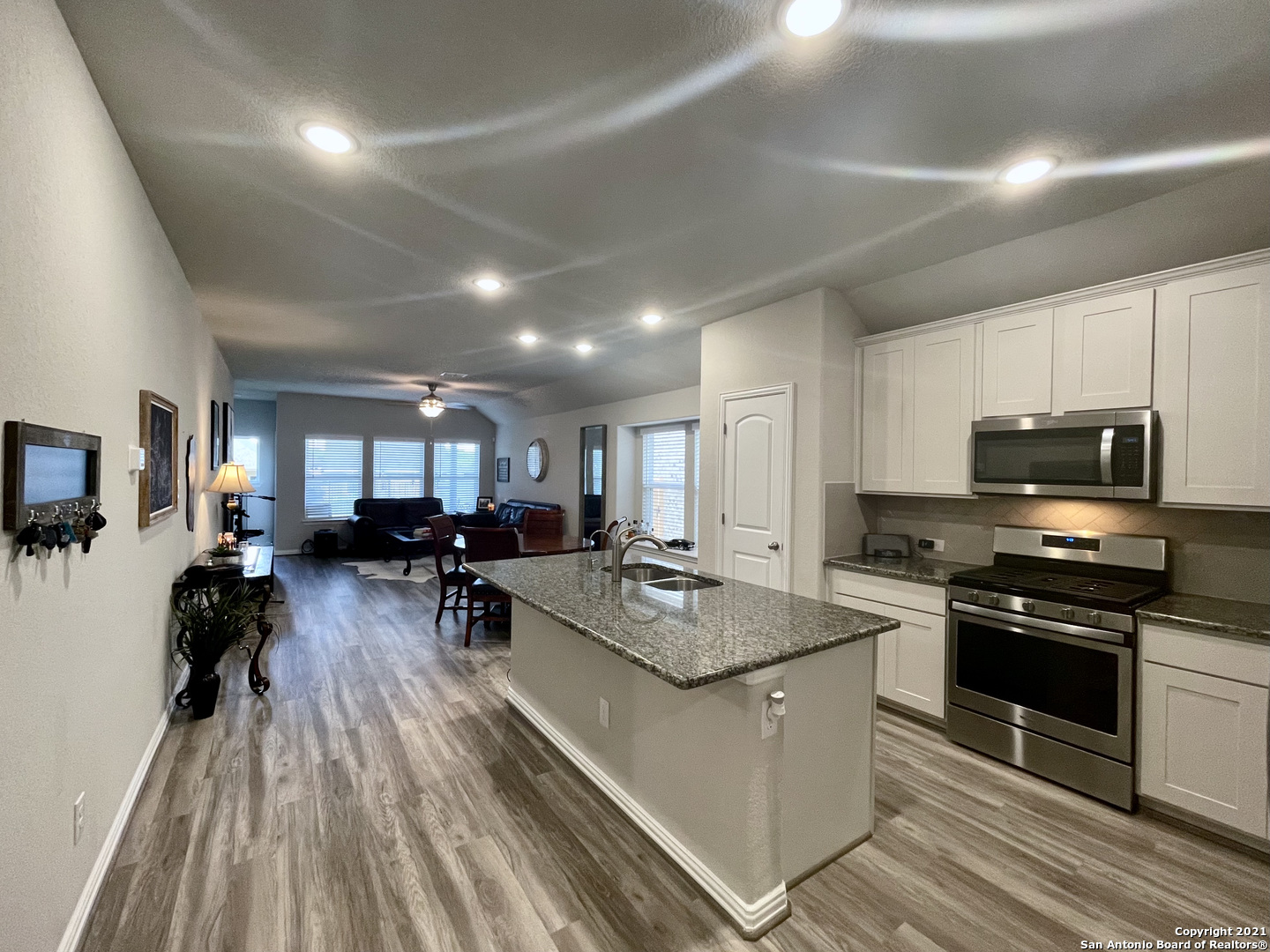 1212 Loma Ranch New Braunfels, TX 78132 - Photo 7 of 24