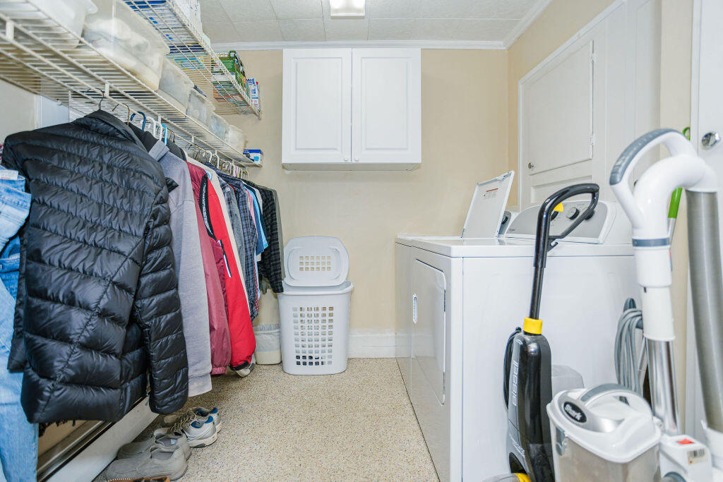 38 High Street Wilton, ME 04294 - Photo 23 of 49 taylor-kaminsky-photo-34
