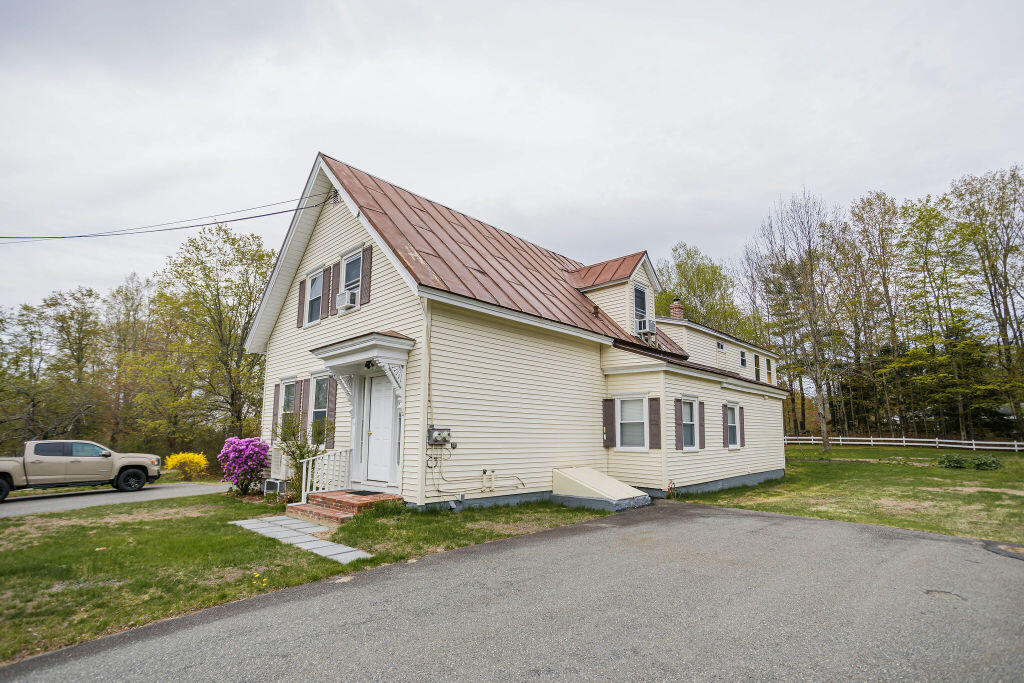 38 High Street Wilton, ME 04294 - Photo 39 of 49 taylor-kaminsky-photo-4