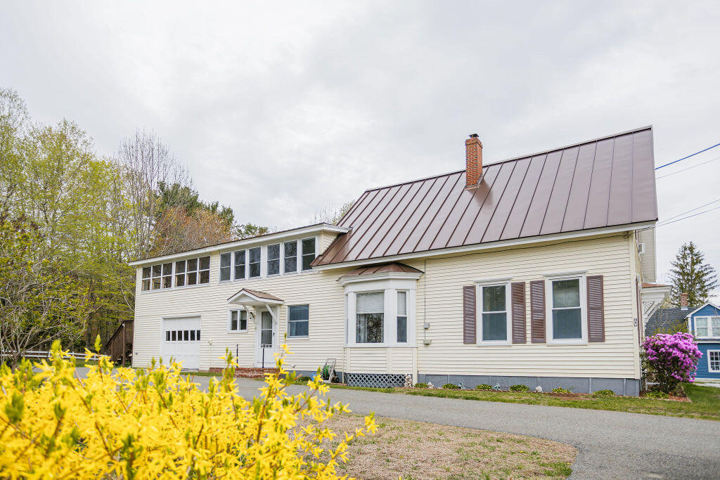 38 High Street Wilton, ME 04294 - Photo 4 of 49 taylor-kaminsky-photo-14