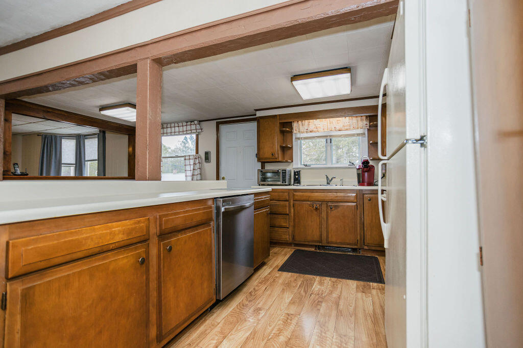 38 High Street Wilton, ME 04294 - Photo 9 of 49 taylor-kaminsky-photo-20