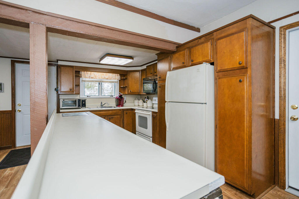 38 High Street Wilton, ME 04294 - Photo 10 of 49 taylor-kaminsky-photo-21
