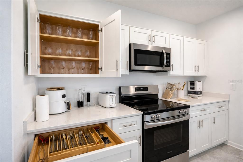 1824 Foreman Road Eagle Lake, FL 33839 - Photo 4 of 30 Gallery Image 4