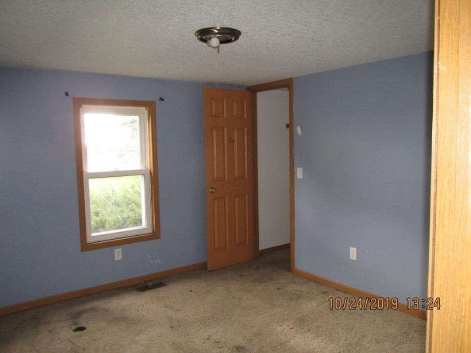 462 West River Road Mount Pleasant, MI 48858 - Photo 8 of 13 IMG_1232
