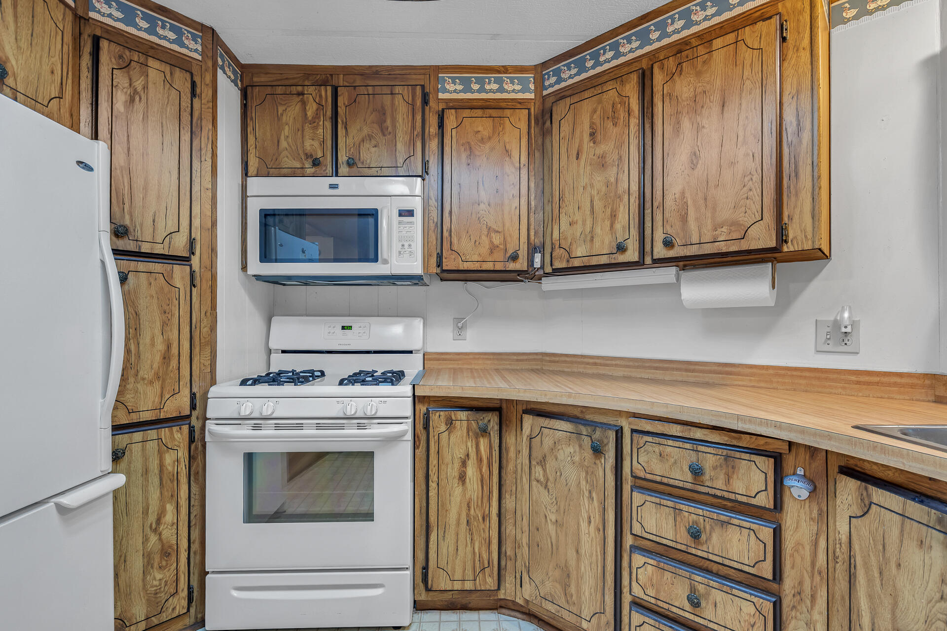 350 Gilmore Road, Unit SPC 88 Red Bluff, CA 96080 - Photo 7 of 31 Refrig Incl