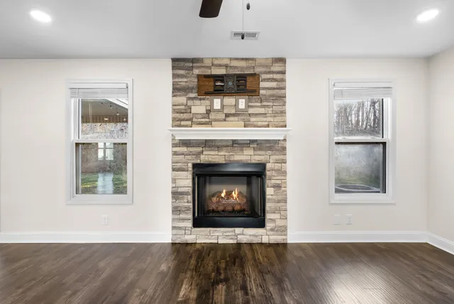 $1,900 | 2897 Teakwood Drive, Clarksville, TN 37040