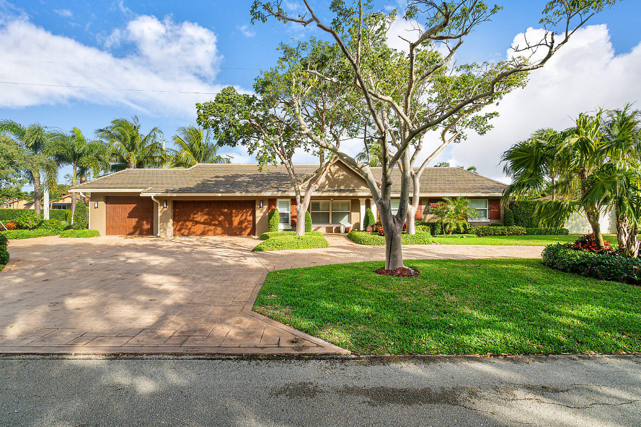 999 Southwest 19th Street Boca Raton, FL 33486 - Photo 3 of 10 002-999SW19thSt-BocaRaton-FL-small