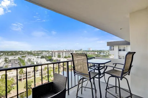 $350,000 | 801 South Federal Highway, Unit PH14, Pompano Beach, FL 33062