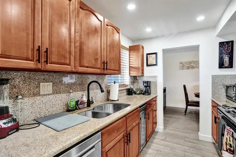 $350,000 | 801 South Federal Highway, Unit PH14, Pompano Beach, FL 33062