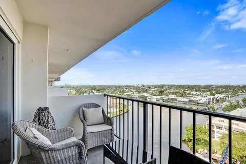 $350,000 | 801 South Federal Highway, Unit PH14, Pompano Beach, FL 33062