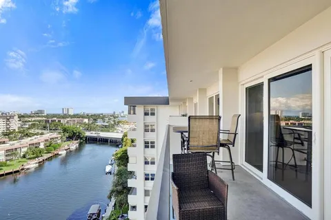 $350,000 | 801 South Federal Highway, Unit PH14, Pompano Beach, FL 33062