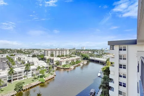 $350,000 | 801 South Federal Highway, Unit PH14, Pompano Beach, FL 33062