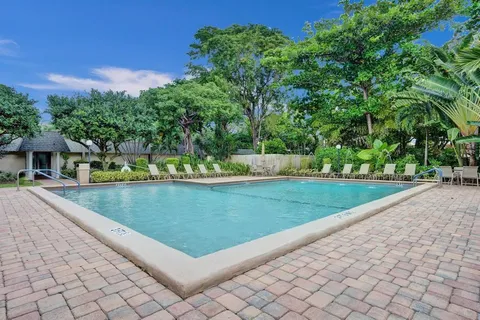 $350,000 | 801 South Federal Highway, Unit PH14, Pompano Beach, FL 33062