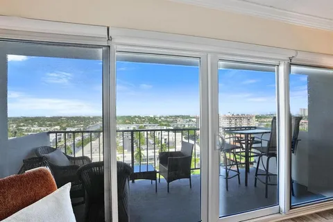 $350,000 | 801 South Federal Highway, Unit PH14, Pompano Beach, FL 33062