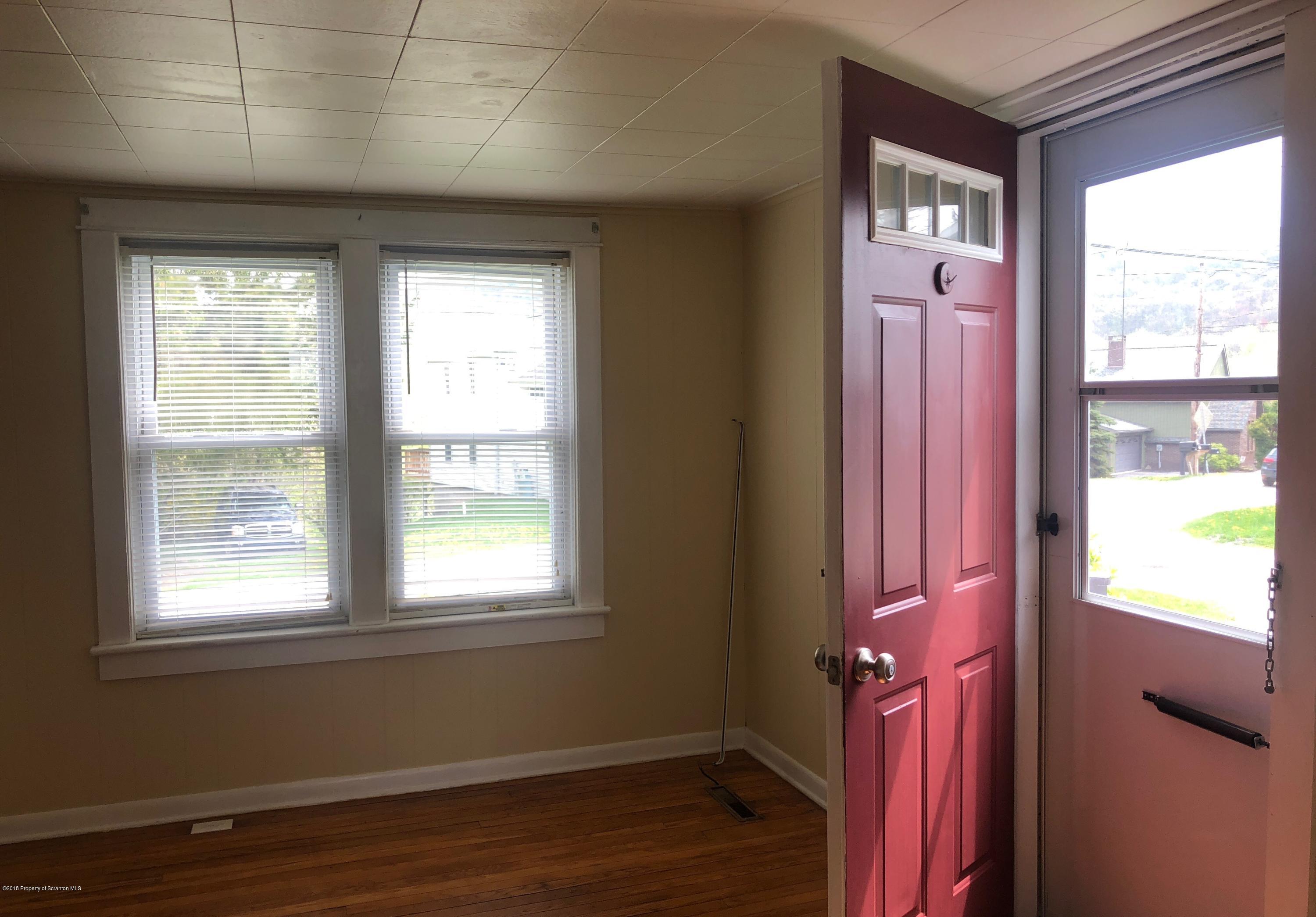 1529 Layton Road Clarks Summit, PA 18411 - Photo 7 of 17 Gallery Image 7