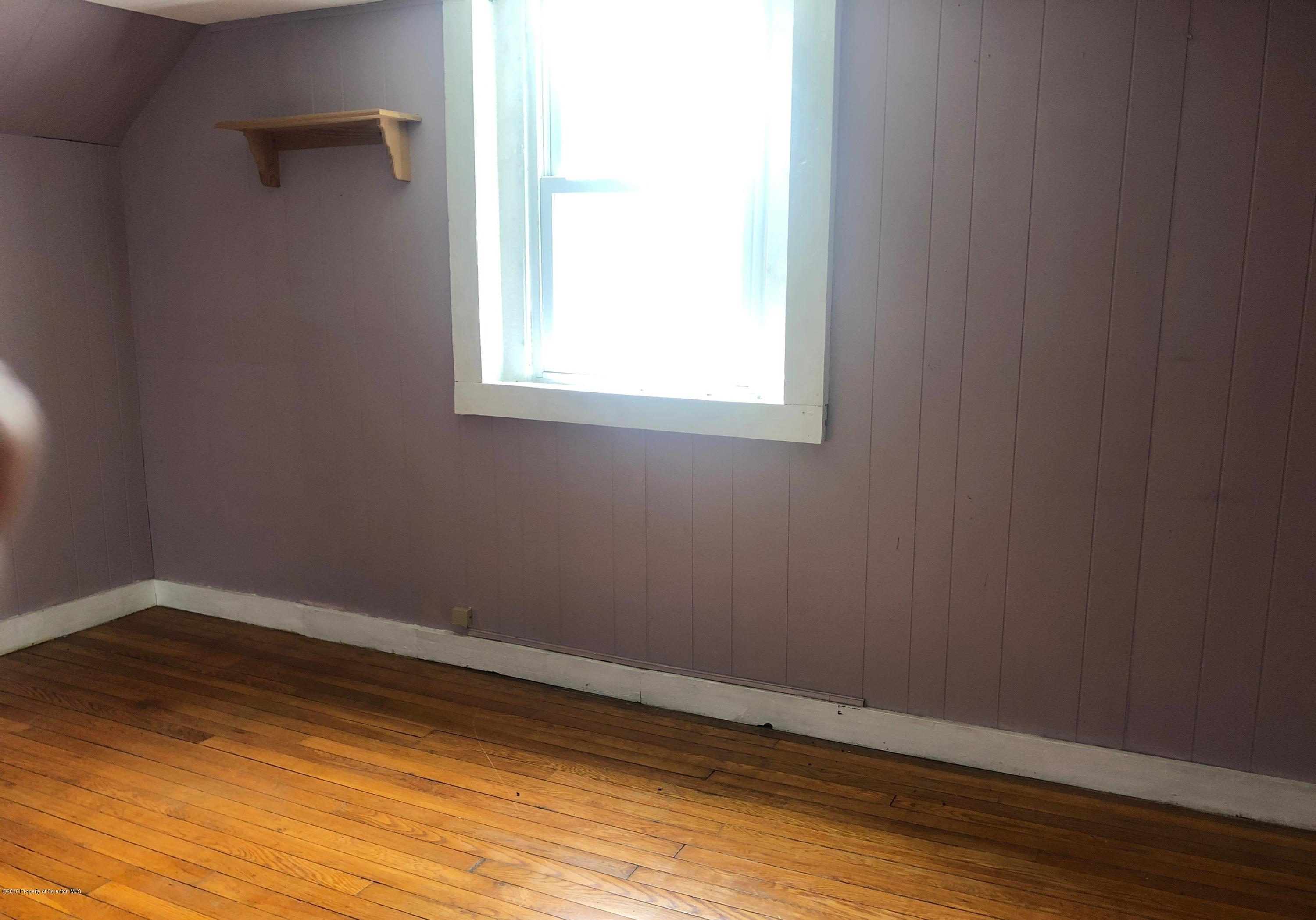 1529 Layton Road Clarks Summit, PA 18411 - Photo 8 of 17 Gallery Image 8