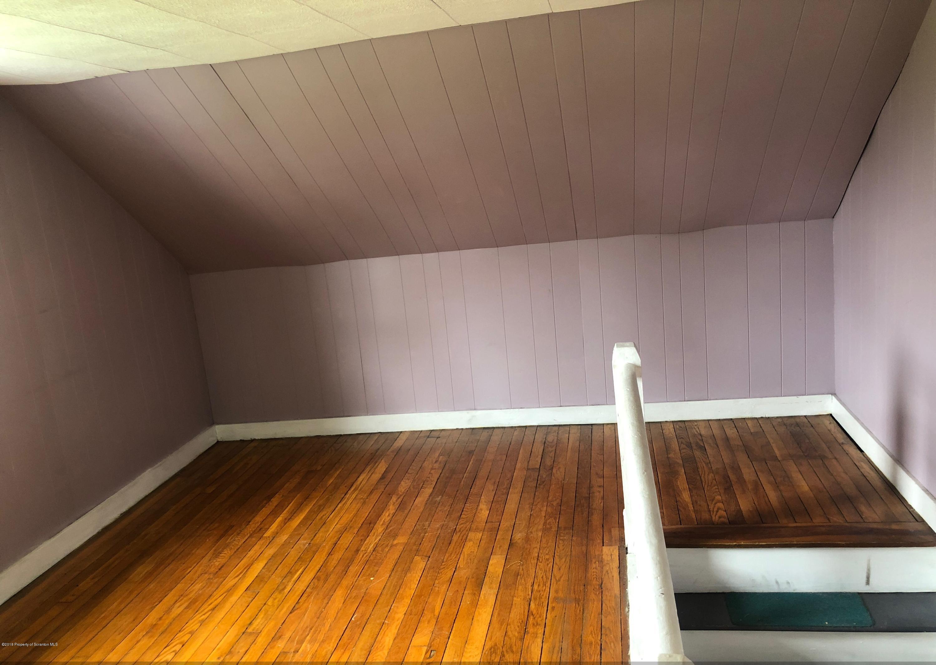 1529 Layton Road Clarks Summit, PA 18411 - Photo 10 of 17 Gallery Image 10