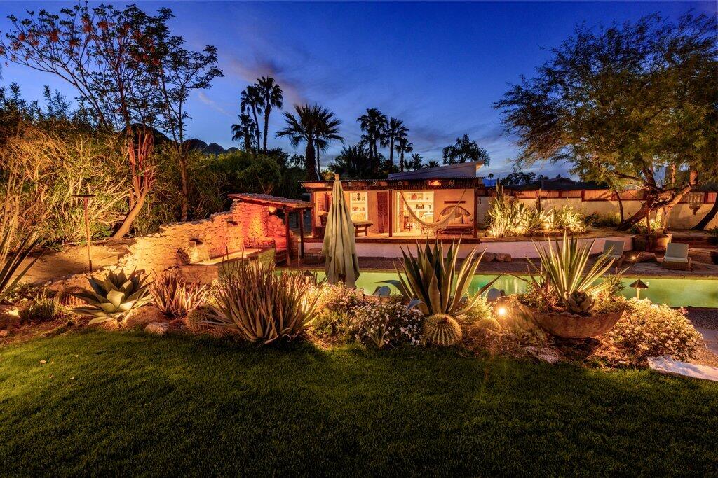 71607 Sahara Road Rancho Mirage, CA 92270 - Photo 107 of 118 SA - 61.jpg-grass-pool-guest house-night