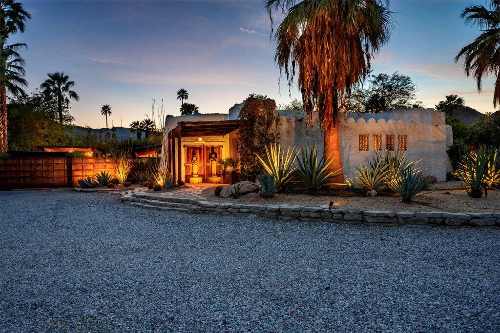 71607 Sahara Road Rancho Mirage, CA 92270 - Photo 2 of 118 SA - 56.jpg-entry twilight