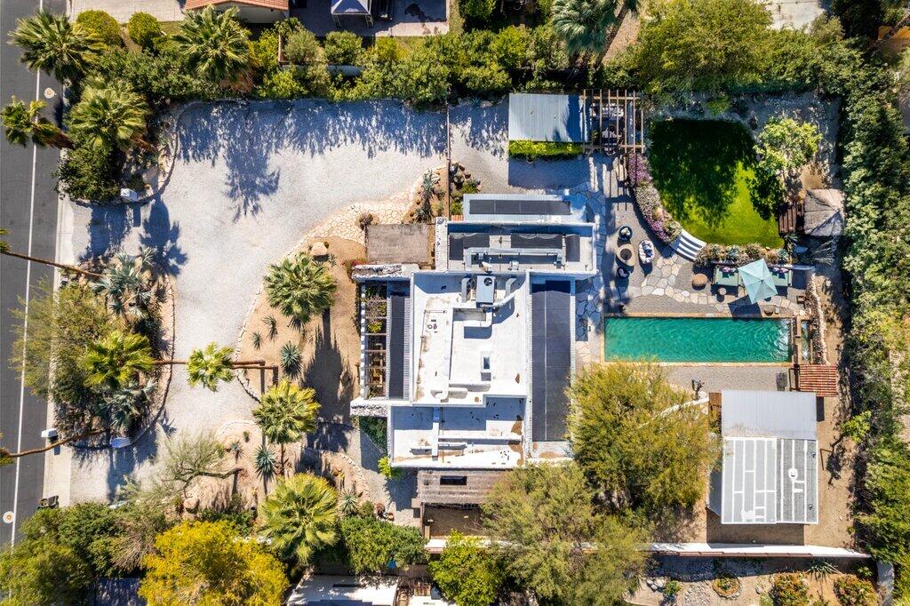 71607 Sahara Road Rancho Mirage, CA 92270 - Photo 93 of 118 an aerial view of a house with a lake view