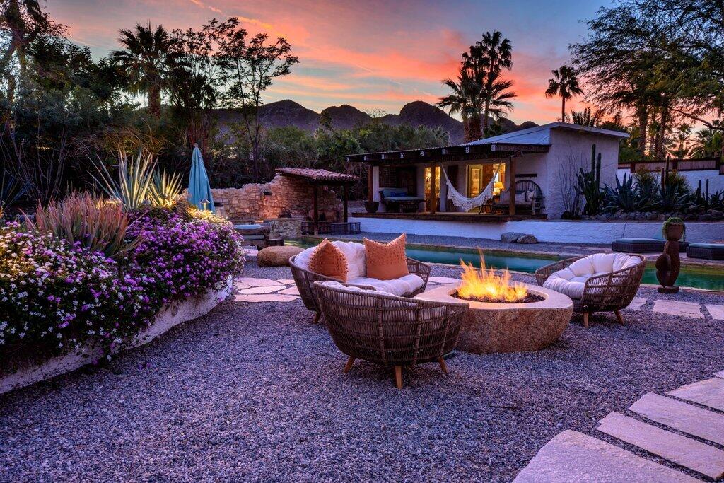71607 Sahara Road Rancho Mirage, CA 92270 - Photo 95 of 118 SA - 45.jpg-firepit twilight
