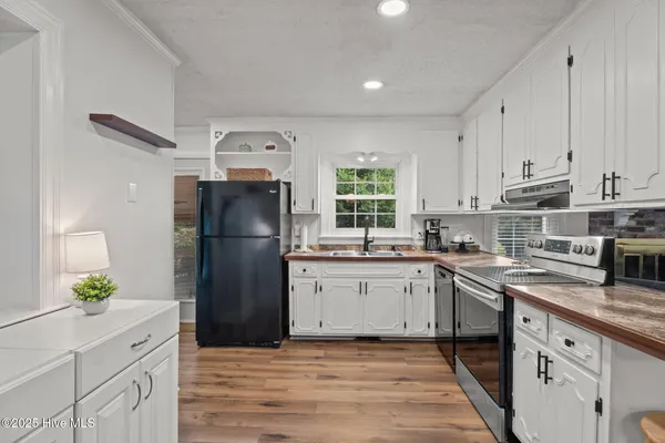 $349,000 | 1404 Knollwood Drive Northwest, Wilson, NC 27896