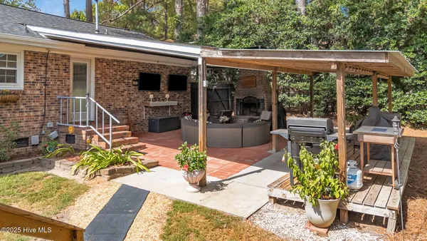 $349,000 | 1404 Knollwood Drive Northwest, Wilson, NC 27896