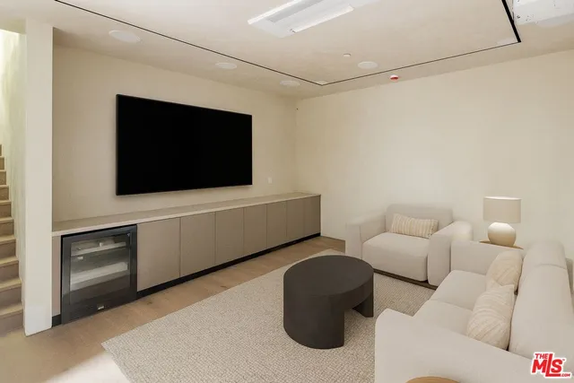 $29,500 | 441 North Croft Avenue, Los Angeles, CA 90048