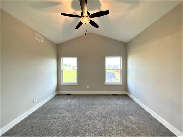 $260,000 | 711 North Wakefield Avenue, Valley Center, KS 67147