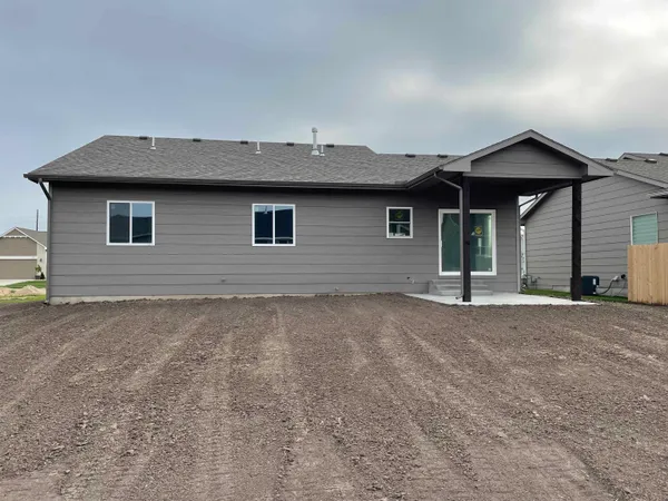 $260,000 | 711 North Wakefield Avenue, Valley Center, KS 67147