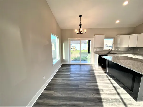 $260,000 | 711 North Wakefield Avenue, Valley Center, KS 67147