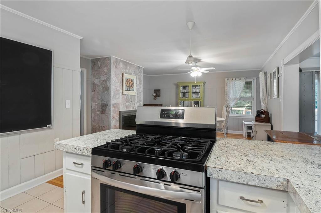 1521 Berwick Road Southwest Winston-Salem, NC 27103 - Photo 11 of 30 Gallery Image 11