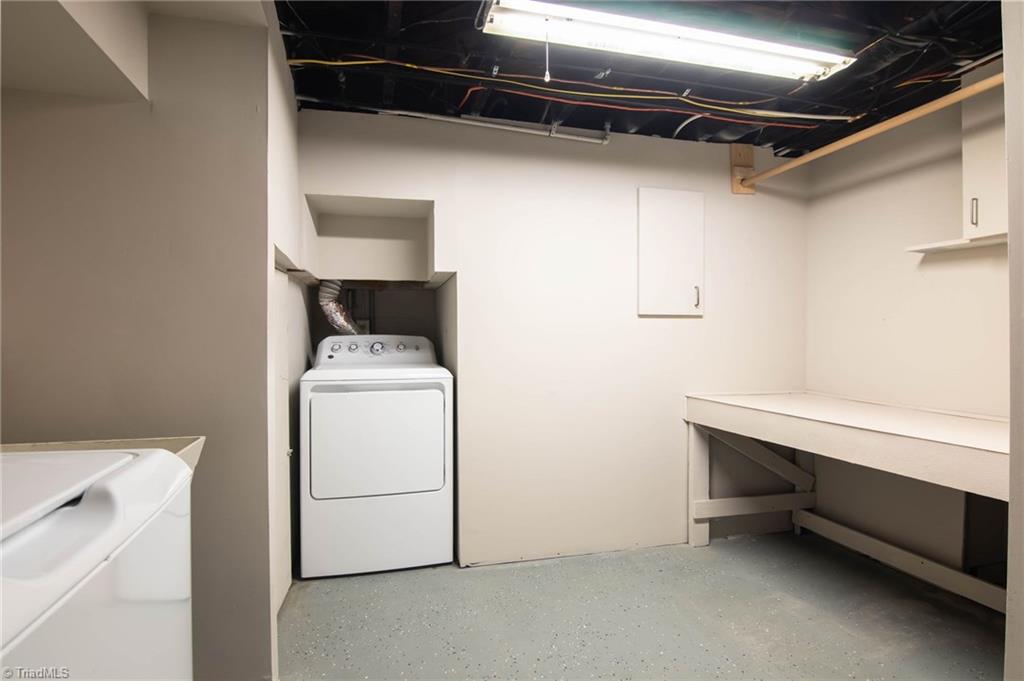 1521 Berwick Road Southwest Winston-Salem, NC 27103 - Photo 22 of 30 Gallery Image 22