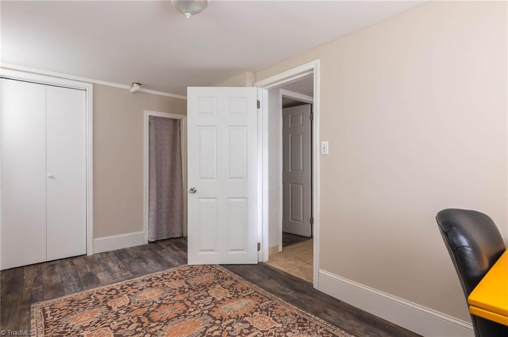 1521 Berwick Road Southwest Winston-Salem, NC 27103 - Photo 23 of 30 Gallery Image 23