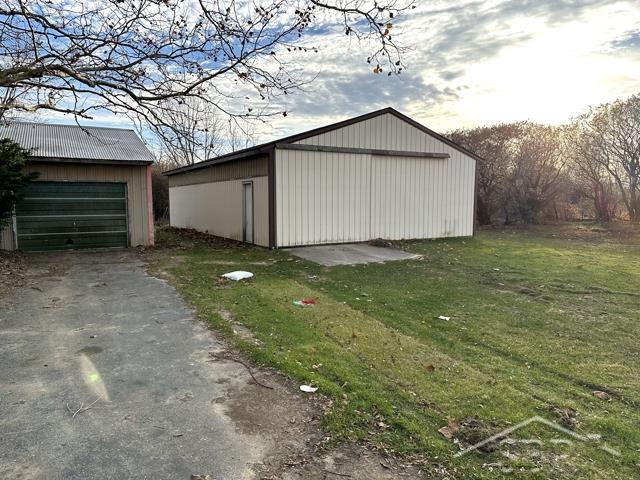 11933 Sharon Road St. Charles, MI 48655 - Photo 10 of 12 Gallery Image 10