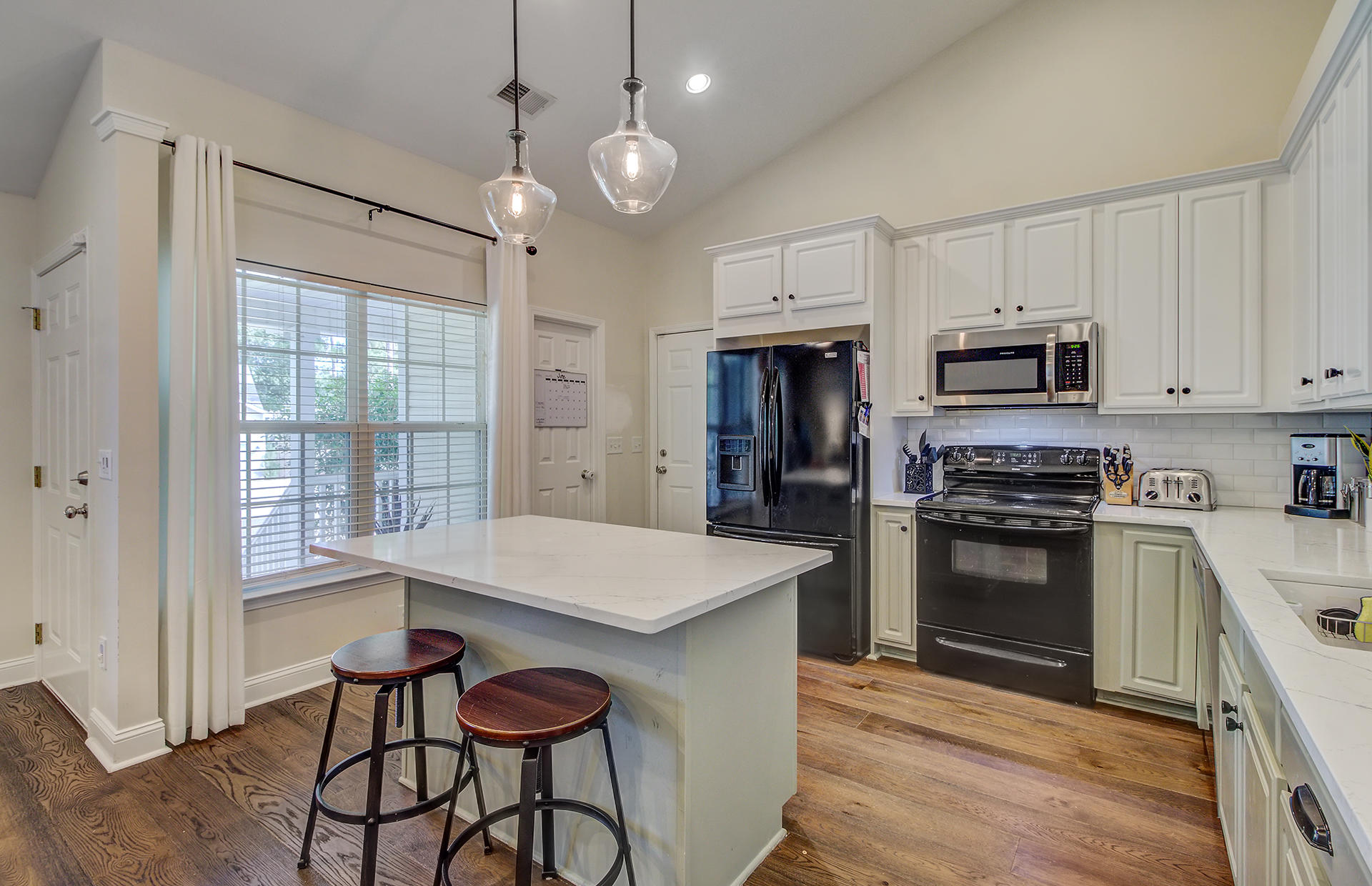 108 Heatherlock Street Hanahan, SC 29410 - Photo 11 of 34 11