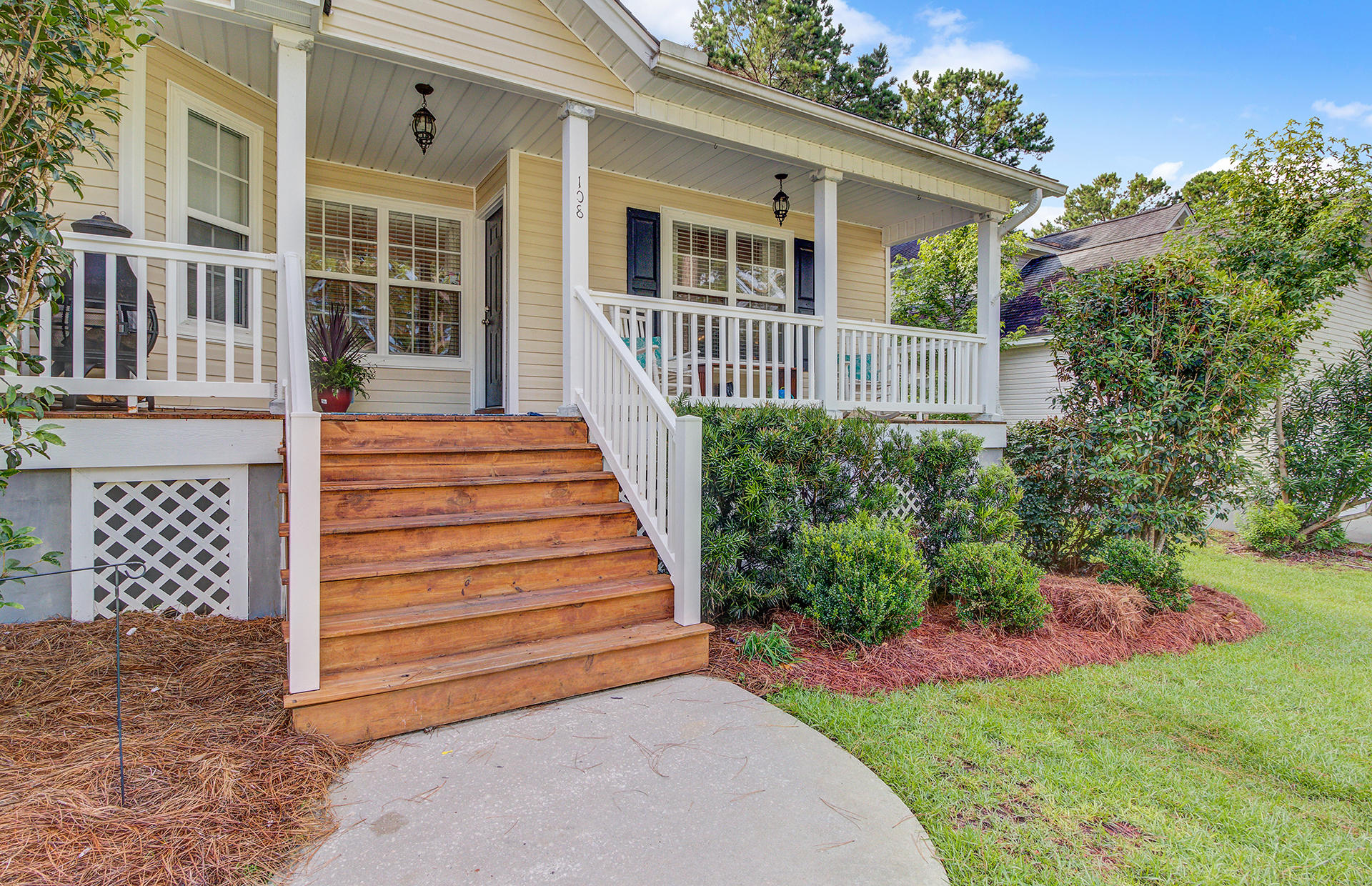 108 Heatherlock Street Hanahan, SC 29410 - Photo 4 of 34 4