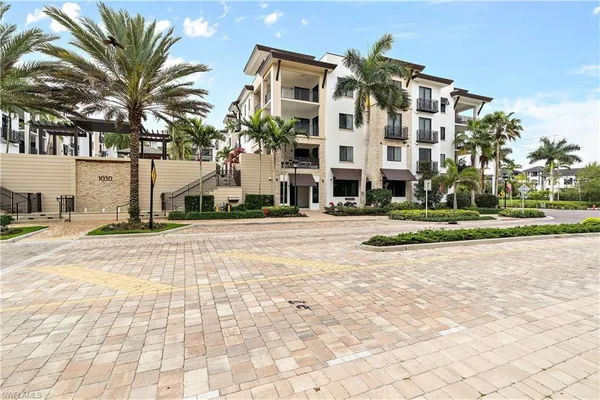 $15,000 | 1030 3rd Avenue South, Unit 302, Naples, FL 34102