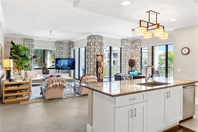 $15,000 | 1030 3rd Avenue South, Unit 302, Naples, FL 34102