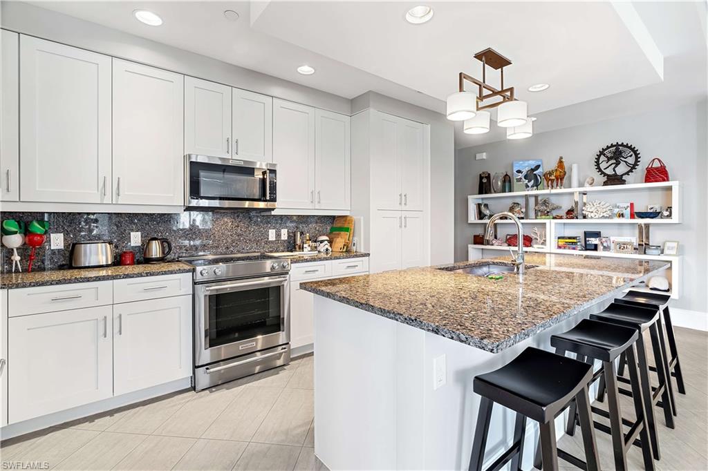 1030 3rd Avenue South, Unit 302 Naples, FL 34102 - Photo 7 of 34