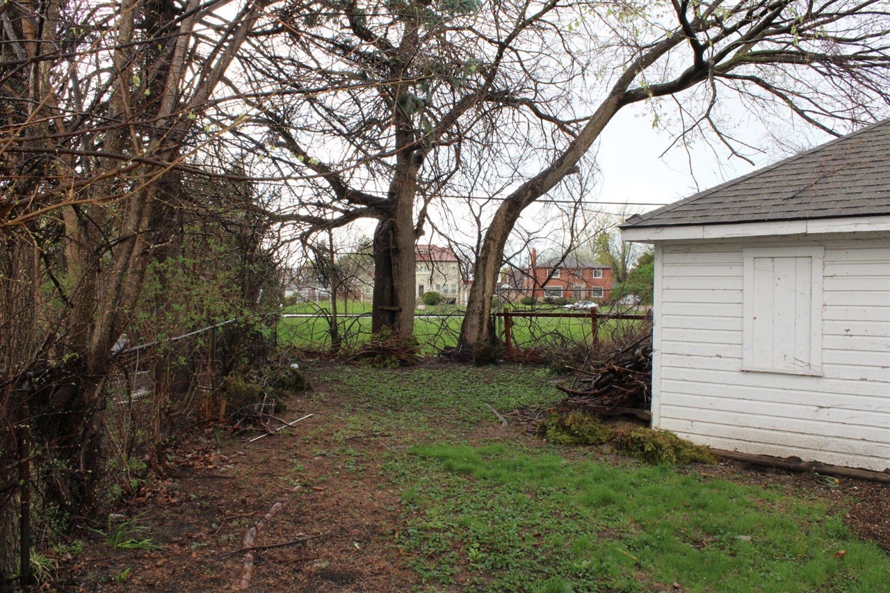 8045 Appoline Street Detroit, MI 48228 - Photo 38 of 39