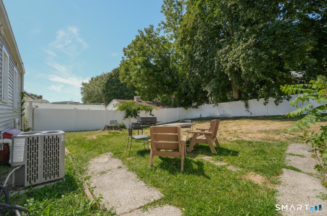 37 Quaker Road Hamden, CT 06517 - Photo 19 of 19