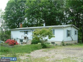 913 Spring City Road Phoenixville, PA 19460 - Photo 1 of 8