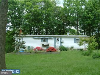 913 Spring City Road Phoenixville, PA 19460 - Photo 3 of 8